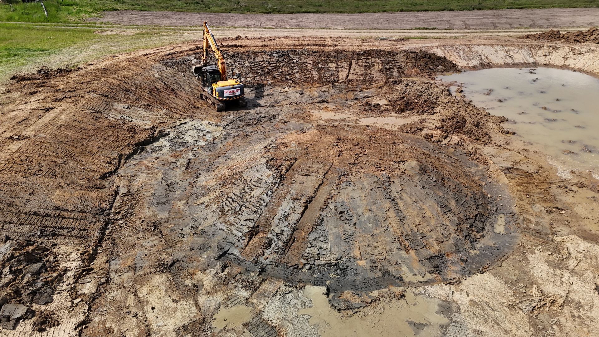 Construction — image 3 of 6